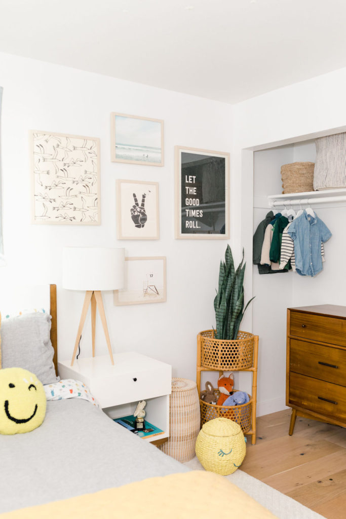 This image has an empty alt attribute; its file name is GLB_0950-683x1024.jpg