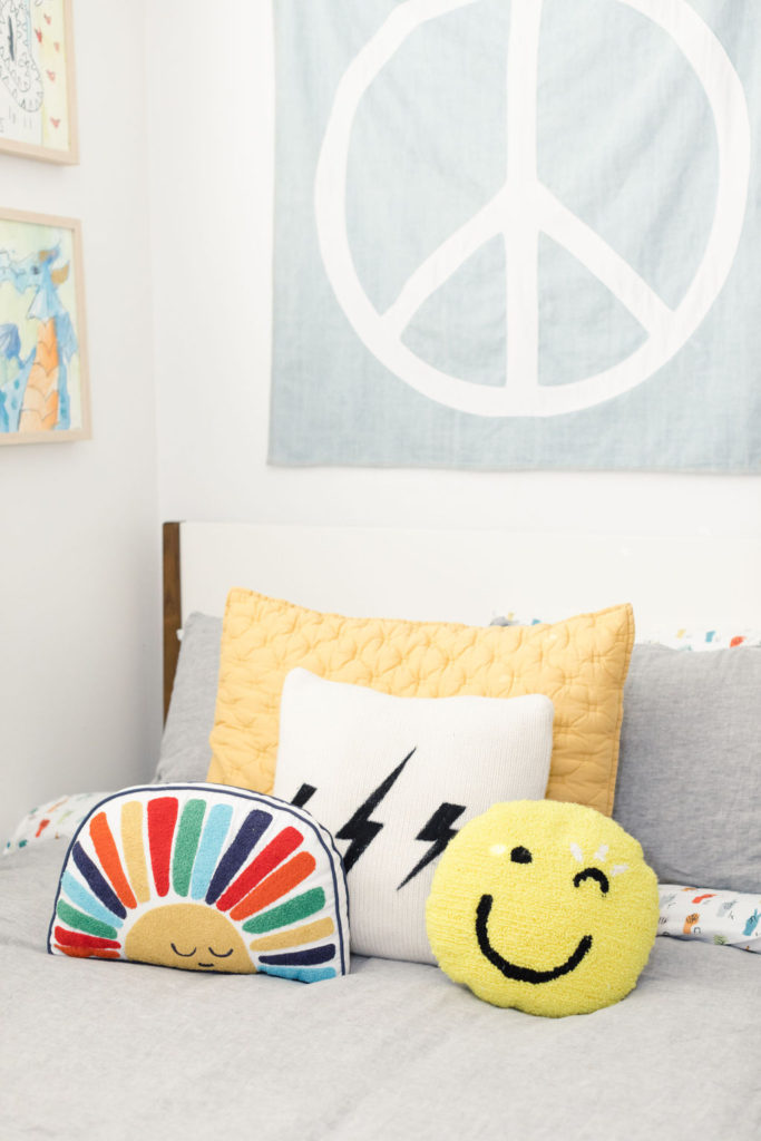 This image has an empty alt attribute; its file name is GLB_1031-683x1024.jpg